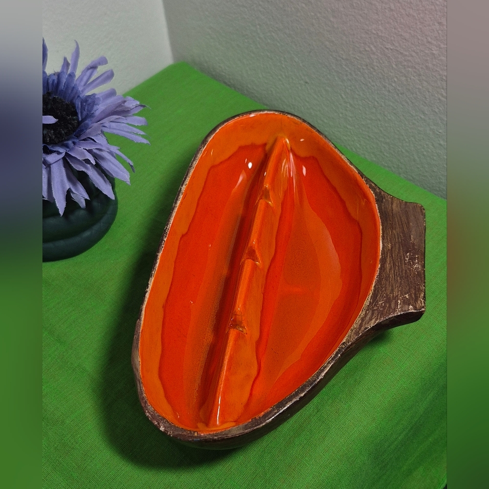 Vintage MCM Atomic Ceramic Glazed 3-Slot Ashtray - Picture 5 of 12